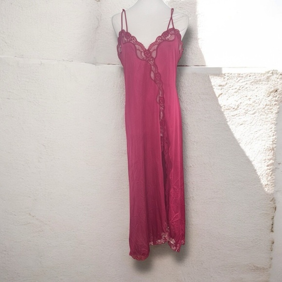 Other - Vintage raspberry Pink Lace Trim Nightgown 16 coquette fairy old Hollywood